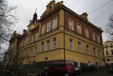 V parkovacím domě v areálu benešovské nemocnice má být kolem dvou set stání